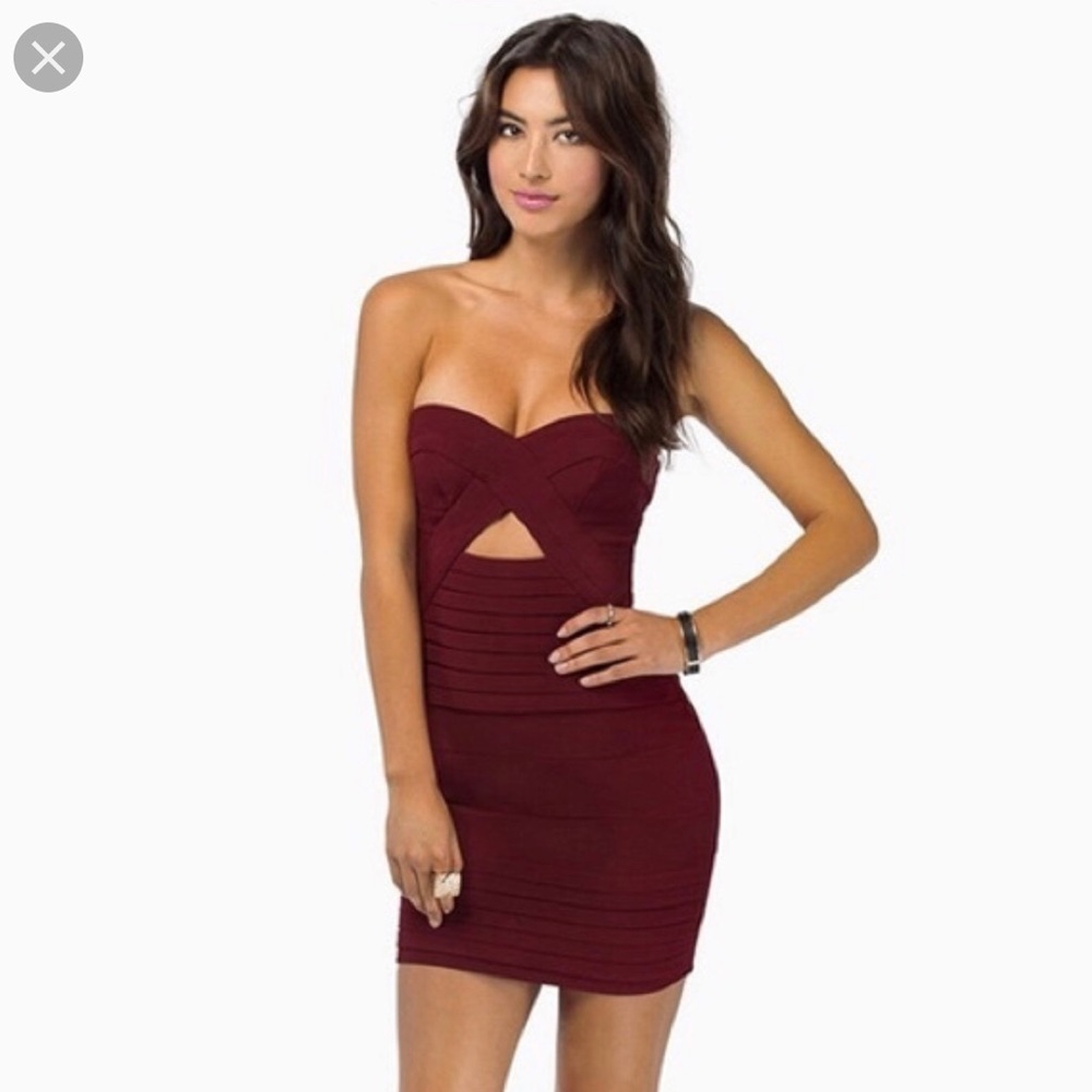 Tobi Strapless Triangle Cut Hole Dress